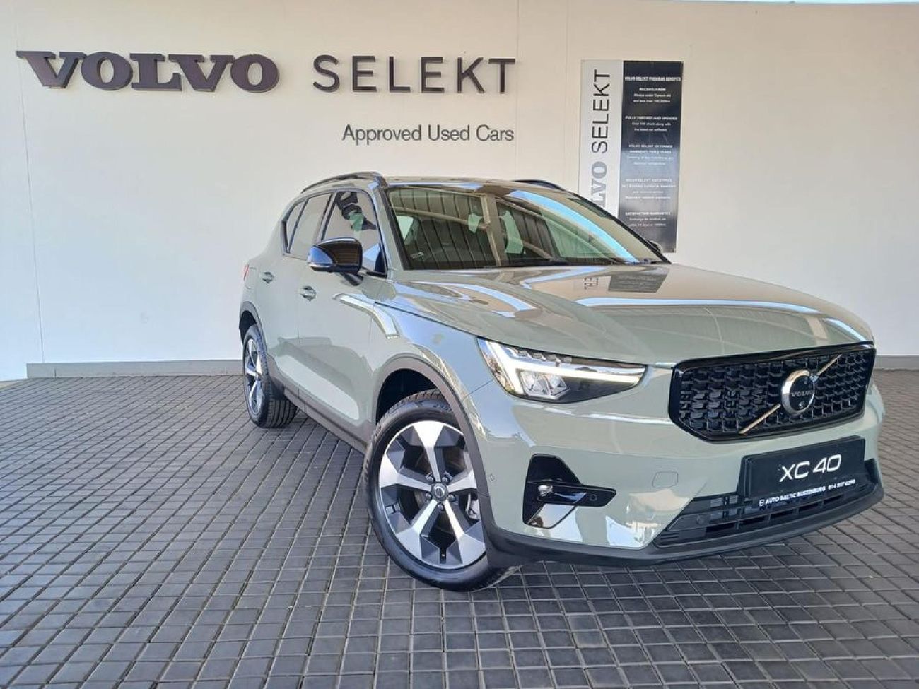 New Volvo XC40 B3 Plus Dark Geartronic Mild-Hybrid For Sale In North ...