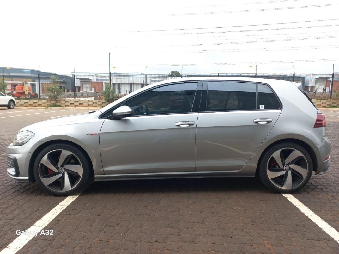 Car listing image