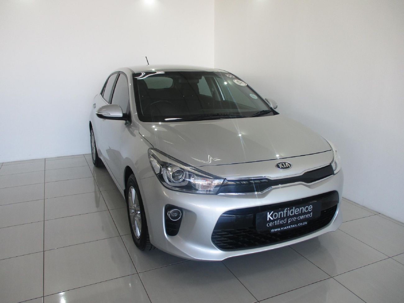 Car listing image