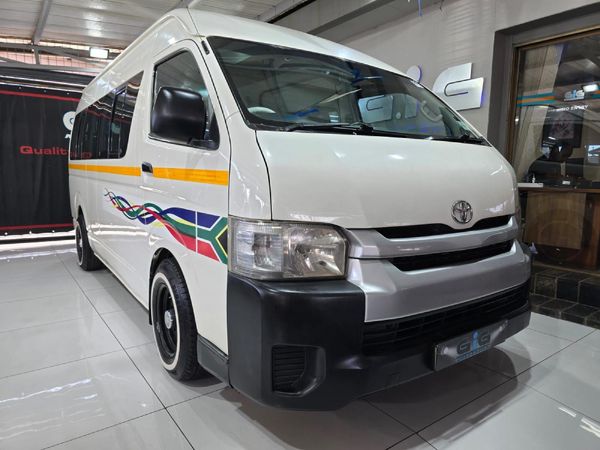 Used Toyota Quantum 2.7 Sesfikile 16-seat for sale in Gauteng - Cars.co ...