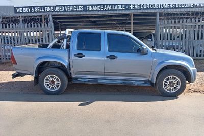 Used Isuzu KB 250D-Teq Double-Cab 4x4 LE KB72 for sale in Gauteng ...