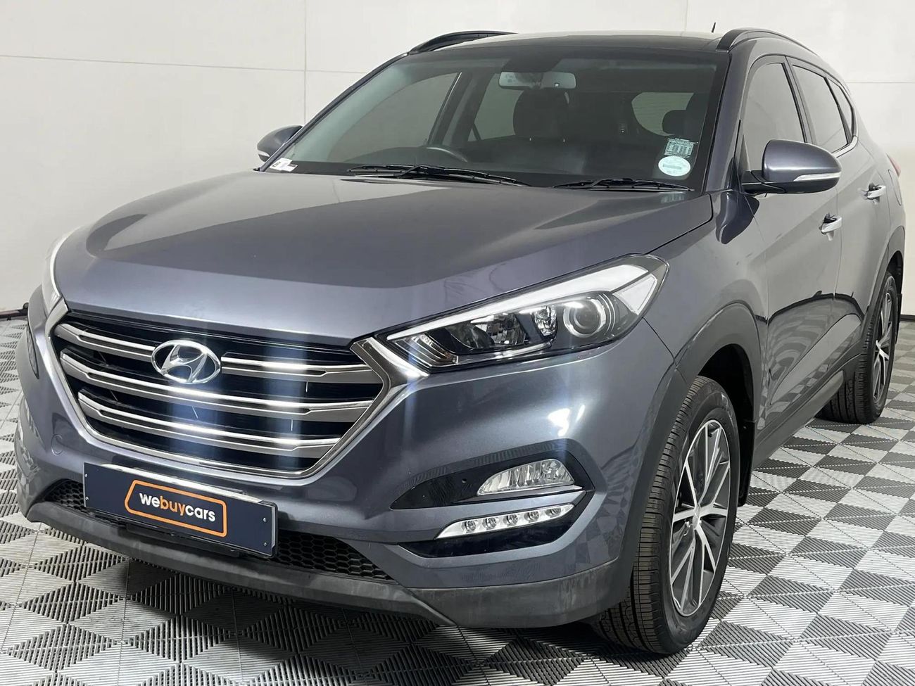 グレー2 K.M様 トヨタ ランドクルーザー300 VX 2023年式 中古車詳細 | プロに