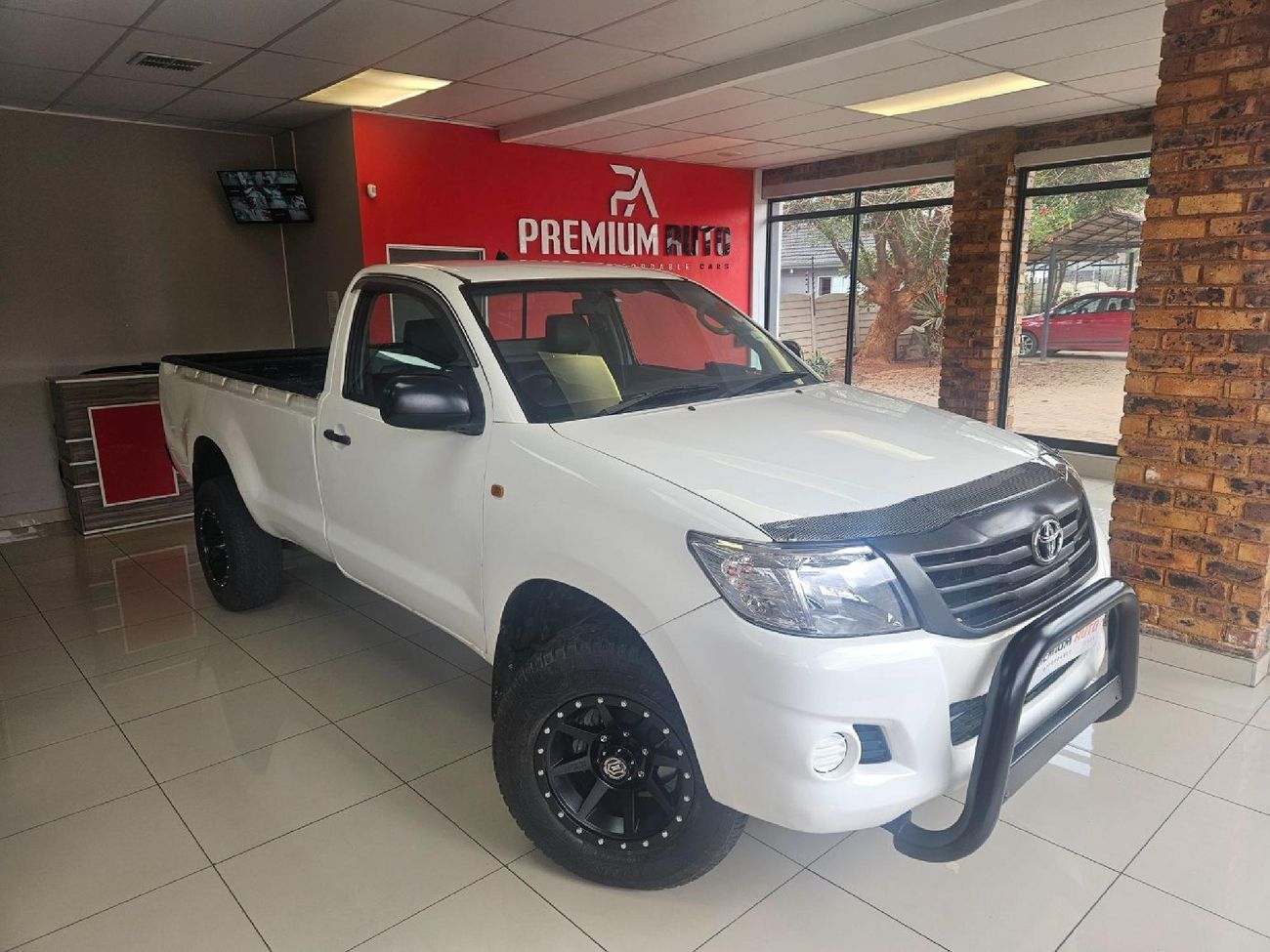 2015-Toyota-Hilux-25-D-4D-
