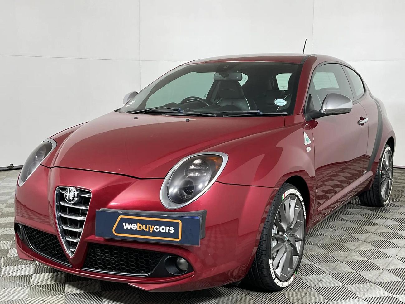 2014-Alfa-Romeo-MiTo-14T-