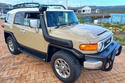 Used Toyota FJ Cruiser 4.0 V6 for sale in Western Cape - Cars.co.za (ID ...