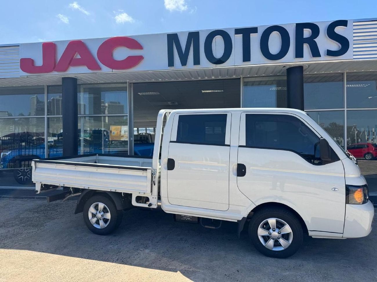 2025-JAC-X200-best-drop-side-