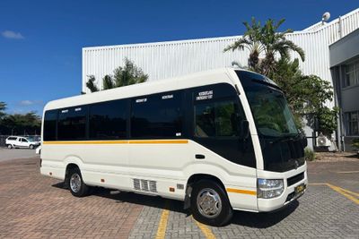 Used Toyota Coaster 2.8D GL Auto 23 Seater for sale in Western Cape ...