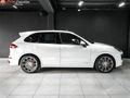 2016 Porsche Cayenne GTS Auto