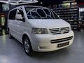 2005 Volkswagen Caravelle T5 2.5 TDI 4Motion (128kW)