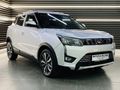2022 Mahindra XUV 300 1.2T | W8