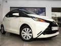 2016 Toyota Aygo 1.0 X-Play 5-dr