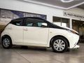 2016 Toyota Aygo 1.0 X-Play 5-dr