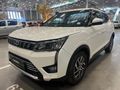2022 Mahindra XUV 300 1.2T | W8