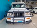2021 Mahindra Bolero NEF Dropside