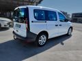 2025 Volkswagen Caddy Kombi 1.6i 7-seat