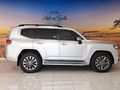 2022 Toyota Land Cruiser 300 V6 3.5 T ZX