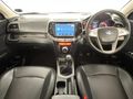 2022 Mahindra XUV 300 1.5D | W8