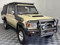 2017 Toyota Land Cruiser 79 4.5 D Double-Cab