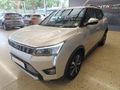 2020 Mahindra XUV 300 1.2T | W8