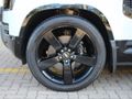 2022 Land Rover Defender 110 P525 V8 (386kW)