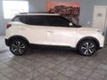 2022 Mahindra XUV 300 1.5D | W8