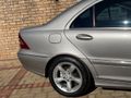 2005 Mercedes-Benz C-Class C 220 CDi Avantgarde Auto