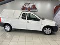 2015 Nissan NP200 1.6 A/C Safety Pack