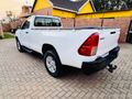 2017 Toyota Hilux 2.4 GD-6 Raised Body SRX Single-Cab
