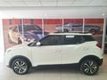 2022 Mahindra XUV 300 1.2T | W8