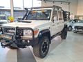 2015 Toyota Land Cruiser 79 4.5 D Double-Cab