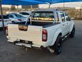 2005 Nissan Hardbody 2400i SE Double-Cab