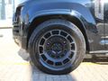 2026 Land Rover Defender 110 P635 Octa Black Edition
