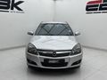 2010 Opel Astra 1.6 Essentia 5-dr