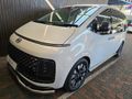 2022 Hyundai Staria 2.2d Luxury Auto