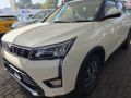 2022 Mahindra XUV 300 1.2T | W8