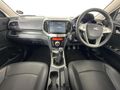 2022 Mahindra XUV 300 1.2T | W8