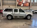 2006 Nissan Hardbody 3300i SEL Double-Cab
