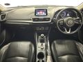 2017 Mazda 3 1.6 Dynamic 5-dr