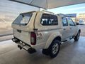 2006 Nissan Hardbody 2400i SE Double-Cab