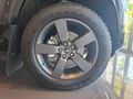 2025 Land Rover Defender 110 D250 X-Dynamic SE