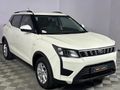 2023 Mahindra XUV 300 1.2T | W6