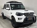 2024 Mahindra Pik Up 2.2 mHawk S6 4x4 Double-Cab