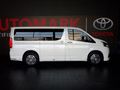 2023 Toyota Quantum 2.8 VX 6-seat