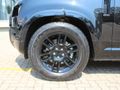 2026 Land Rover Defender 110 D250 X-Dynamic SE