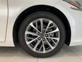 2025 Lexus ES 300h EX