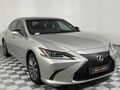2020 Lexus ES 250 EX