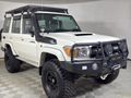 2014 Toyota Land Cruiser 76 4.5 D V8 Station Wagon