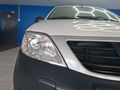 2022 Nissan NP200 1.6 A/C Safety Pack