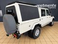 2015 Toyota Land Cruiser 79 4.0 Double-Cab