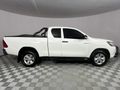 2017 Toyota Hilux 2.4 GD-6 Raised Body SRX Extended Cab